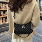 Vintage Women's Crossbody Tote – Adjustable Waterproof PU - Image 2